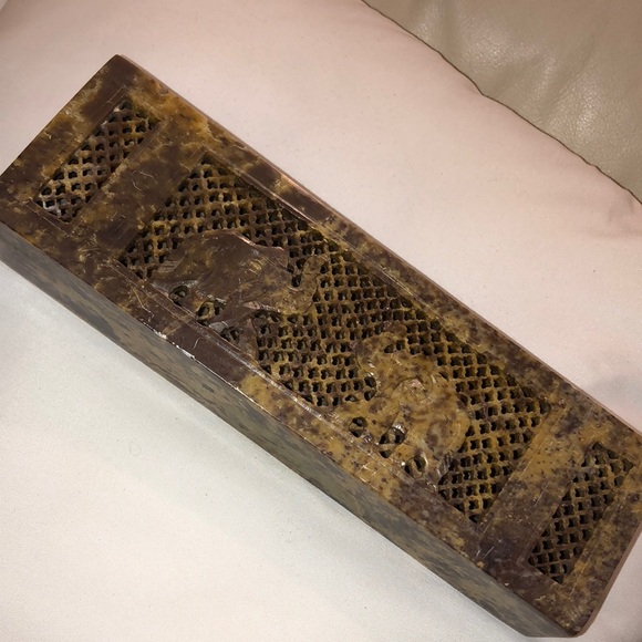Indian Hand Carved Soapstone Jewelry Box - Picture 1 of 2